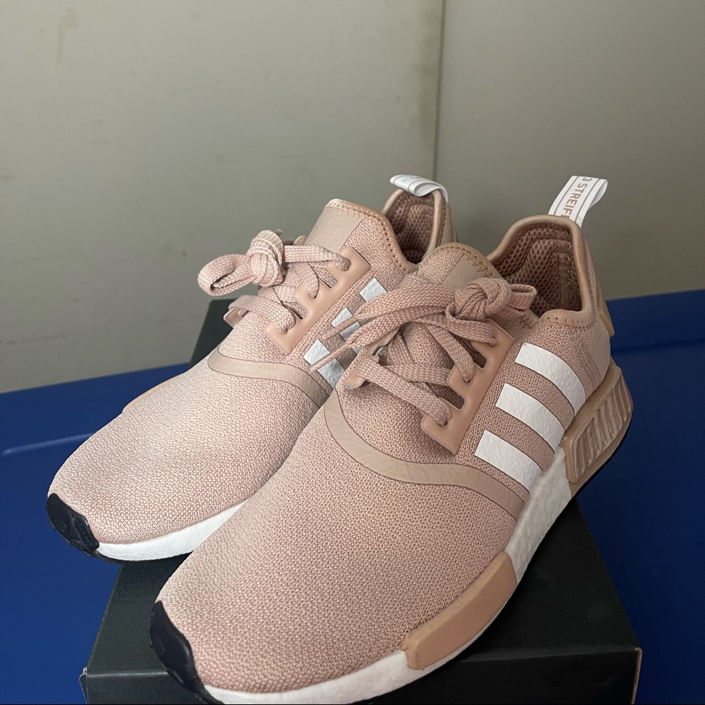 Adidas NMD R1 - Picture 2 of 4